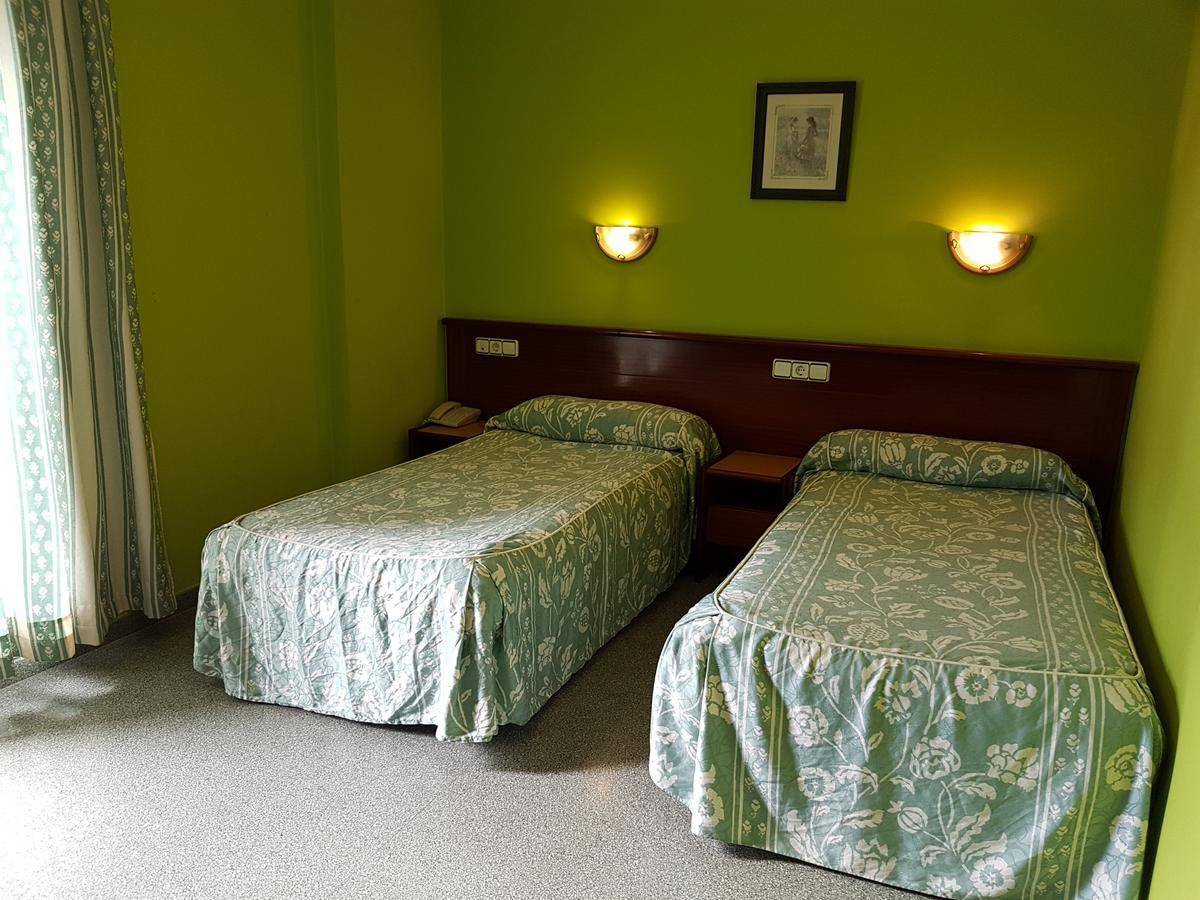 Hotel Don Pelayo Arbós المظهر الخارجي الصورة